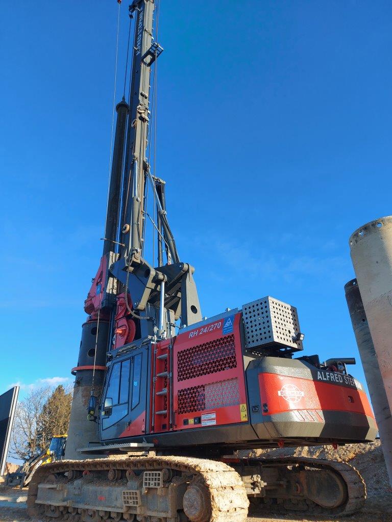 NEUINVESTITION Drehbohranlage Delmag RH 24/270